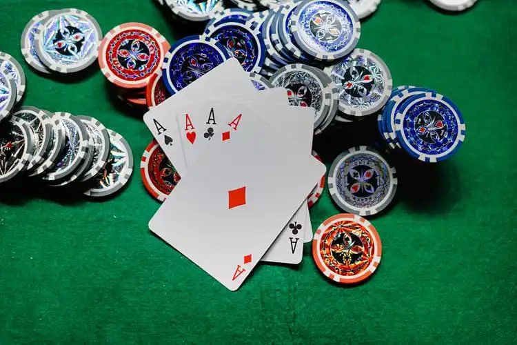 lnya7 Bingo App တွင် Myanmar ကစားသမား Multi-Card Bingo ကစားနေသည့် မြင်ကွင်း